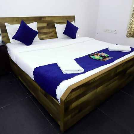 Hotel Warm Welcome - Noida Sector 51 Esterno foto