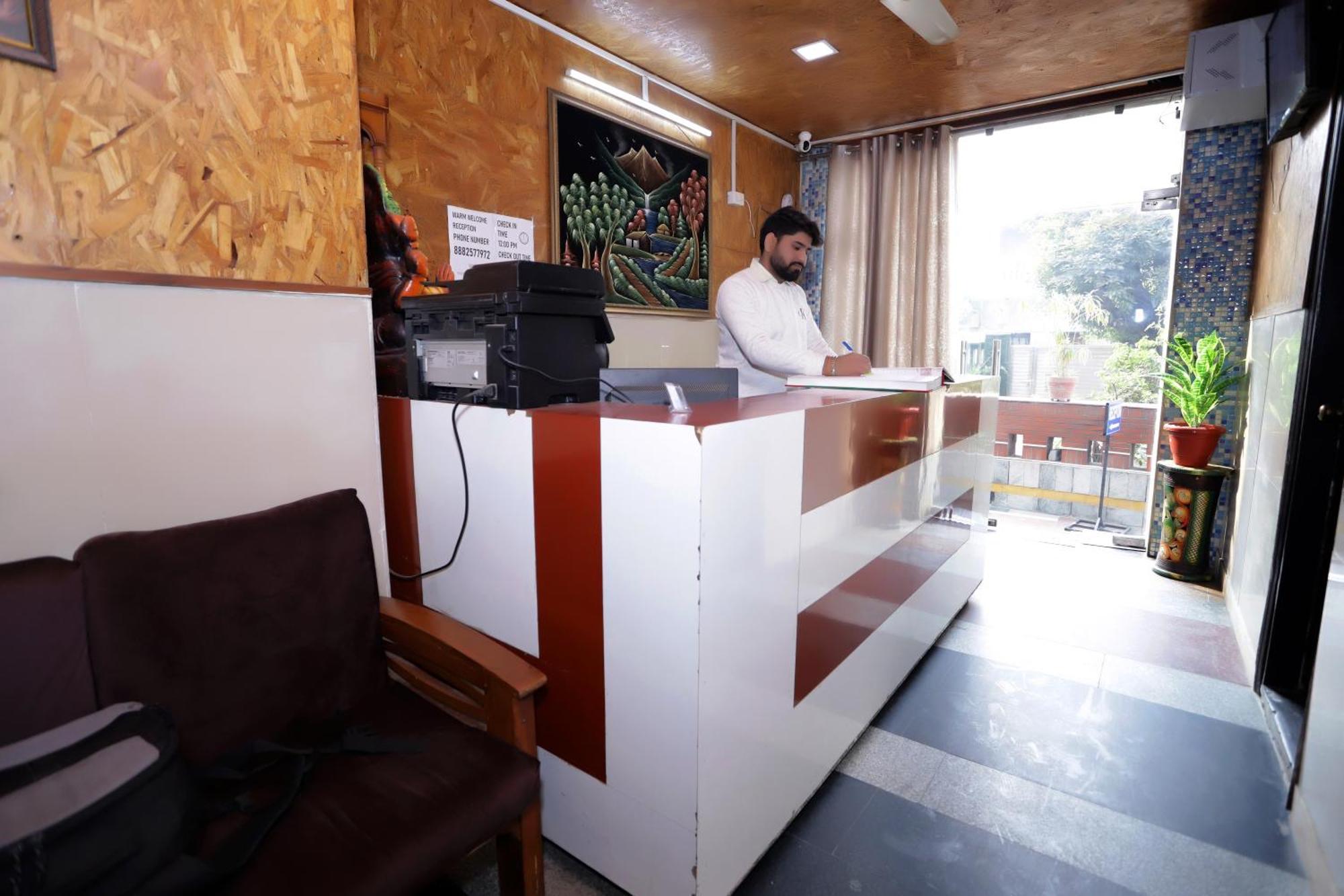 Hotel Warm Welcome - Noida Sector 51 Esterno foto